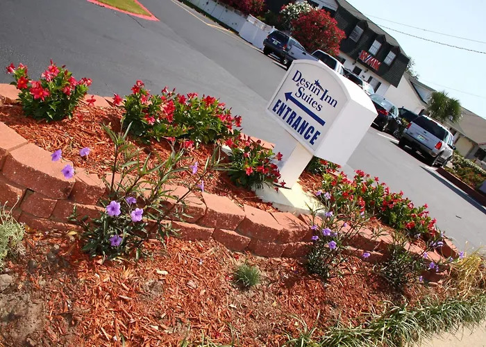 Destin Inn & Suites